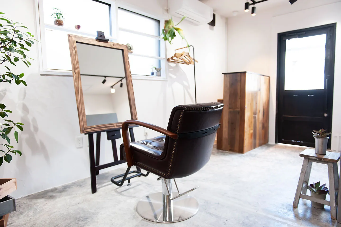 提供している様々な施術の料金案内